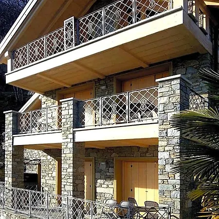 Residence Giglio Comer See